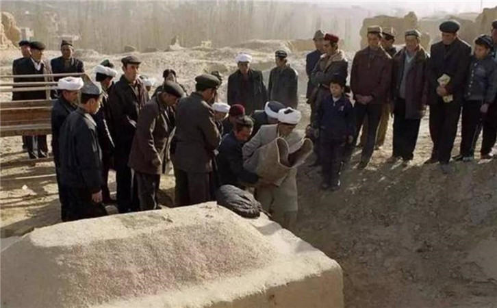 维吾尔族葬礼